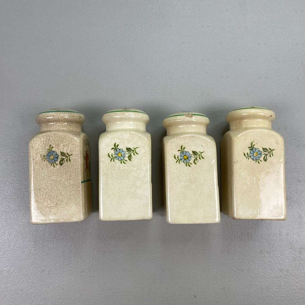 Vintage Shaker Set Salt Pepper Flour Sugar Floral Ceramic Hand Painted Japan 50s - Picture 4 of 12